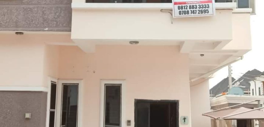 4 bedroom semi-detached duplex
