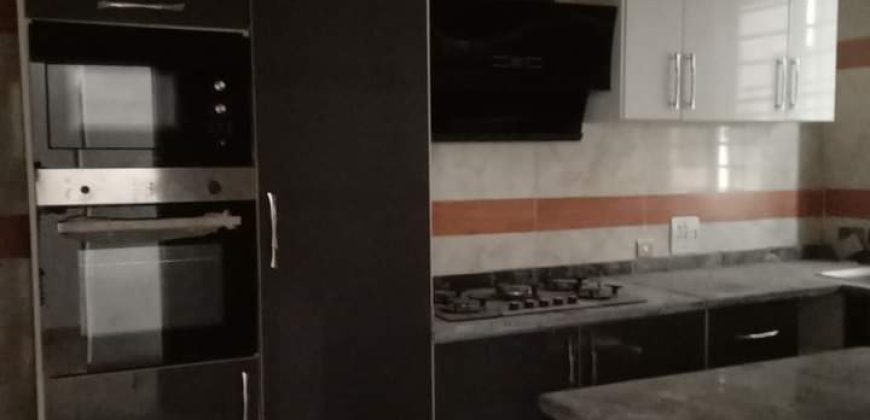 4 bedroom semi-detached duplex