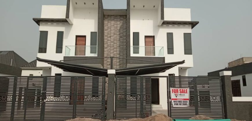 4 BEDROOM SEMI-DETACHED DUPLEX WITH BQ AND FAMILY LOUNG